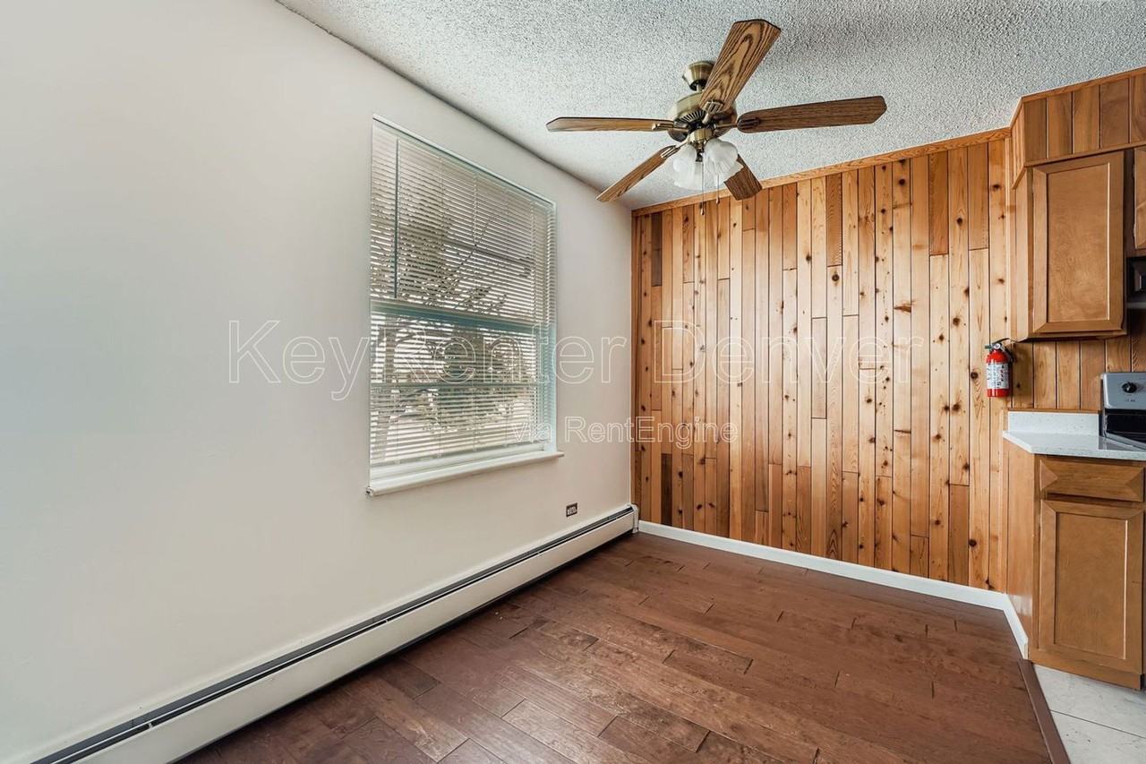 2120 S Vaughn Way #202 - Photo 5 of 18