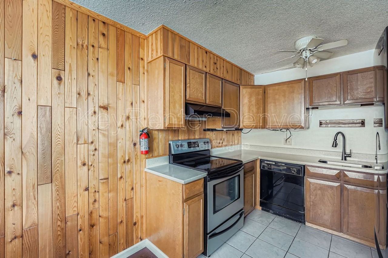 2120 S Vaughn Way #202 - Photo 7 of 18