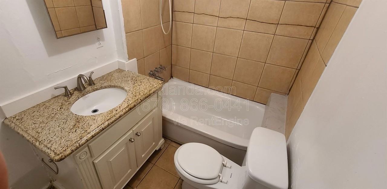 66 Chester Avenue Southeast - Photo 4 of 11