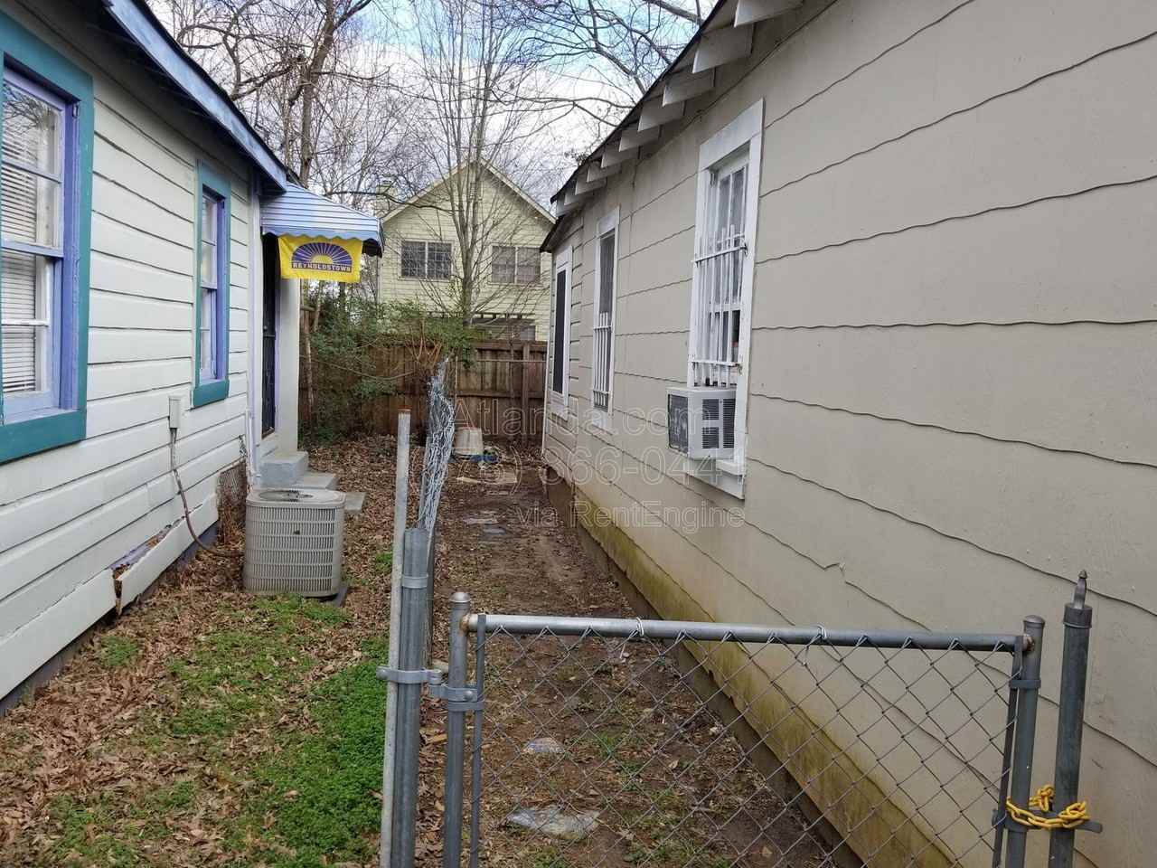 66 Chester Avenue Southeast - Photo 6 of 11