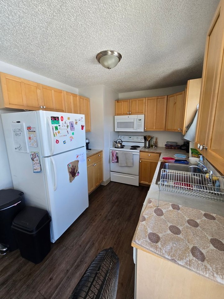 3695 Madison Ave - Photo 3 of 3