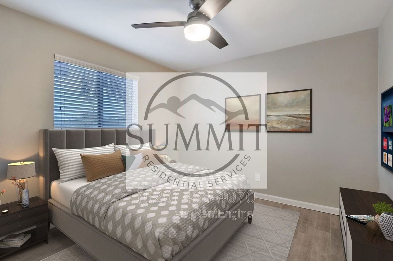 714 E 10th St #16 - Photo 3 of 33