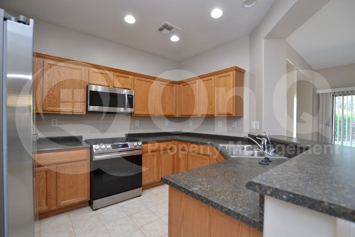 39810 River Bend Road - Photo 3 of 28