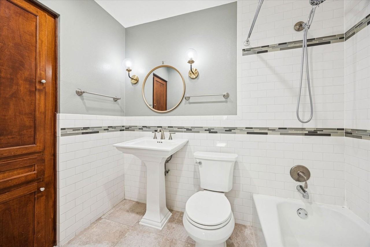 9711 Marlborough Dr - Photo 7 of 10