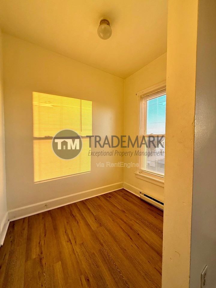 137 S 2nd St #2 - Photo 3 of 9