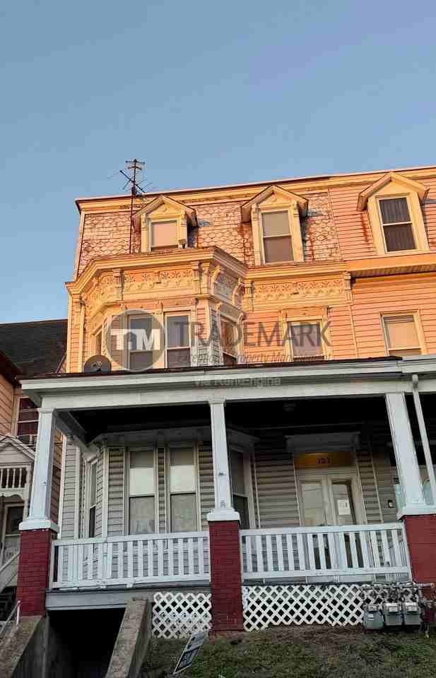 137 S 2nd St #2 - Photo 7 of 9