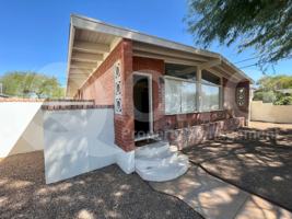 featured image of 2439 E 8th St