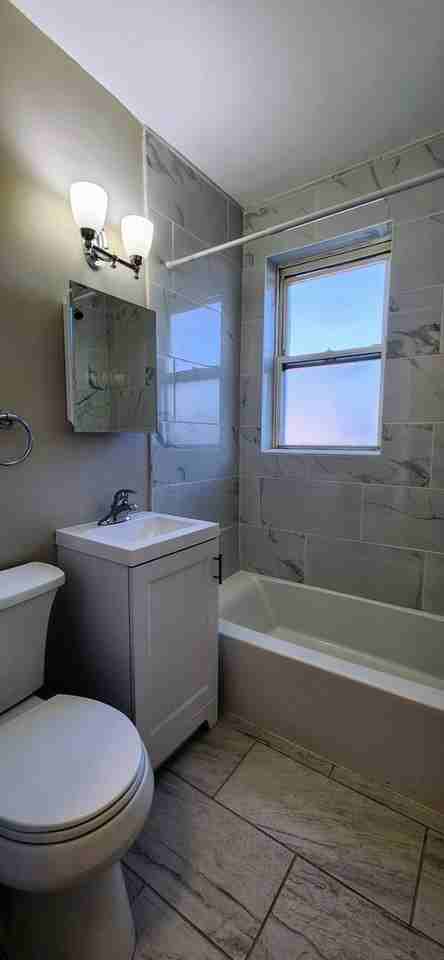 4764 N Virginia Ave #303 - Photo 7 of 8