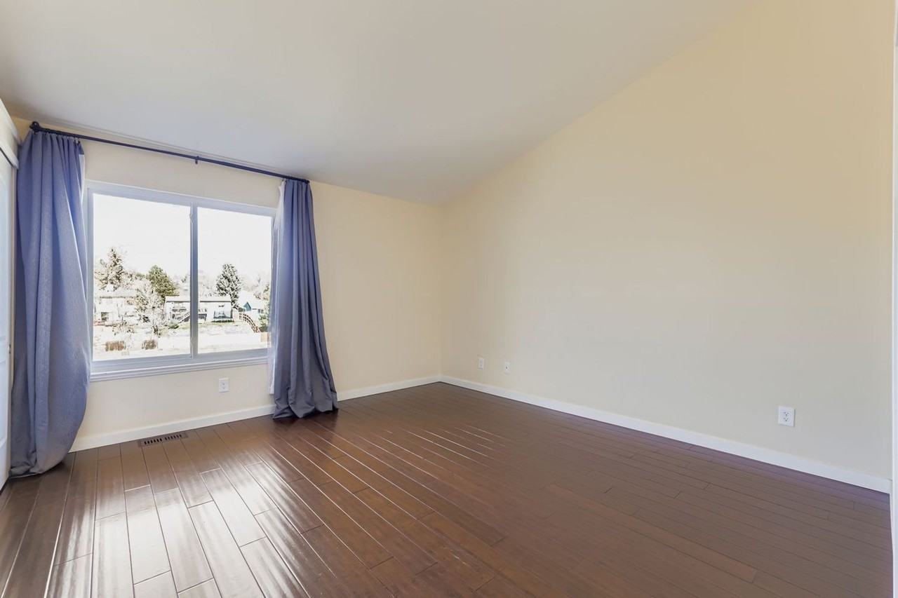 9007 W Plymouth Ave - Photo 7 of 16