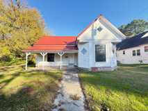 208 Oakland St - Photo 1 of 1