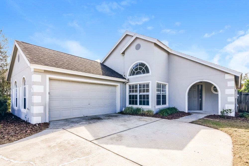 2151 Black Hawk St - Photo 3 of 16