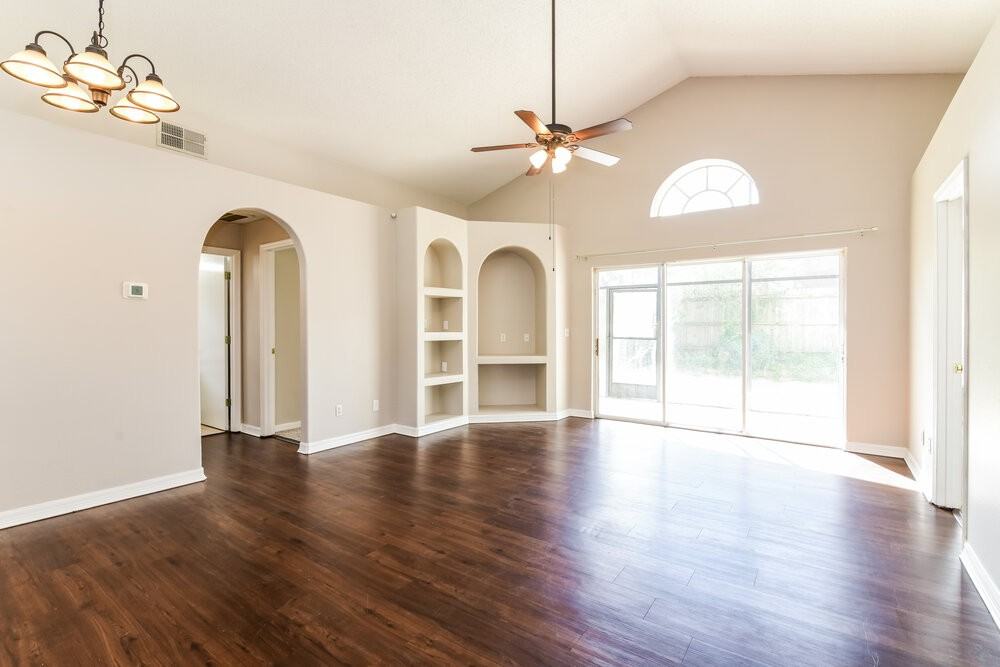 2151 Black Hawk St - Photo 4 of 16