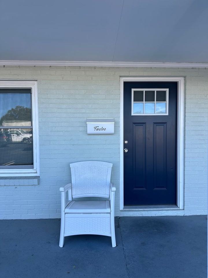 1109 Carolina Avenue - Photo 4 of 34
