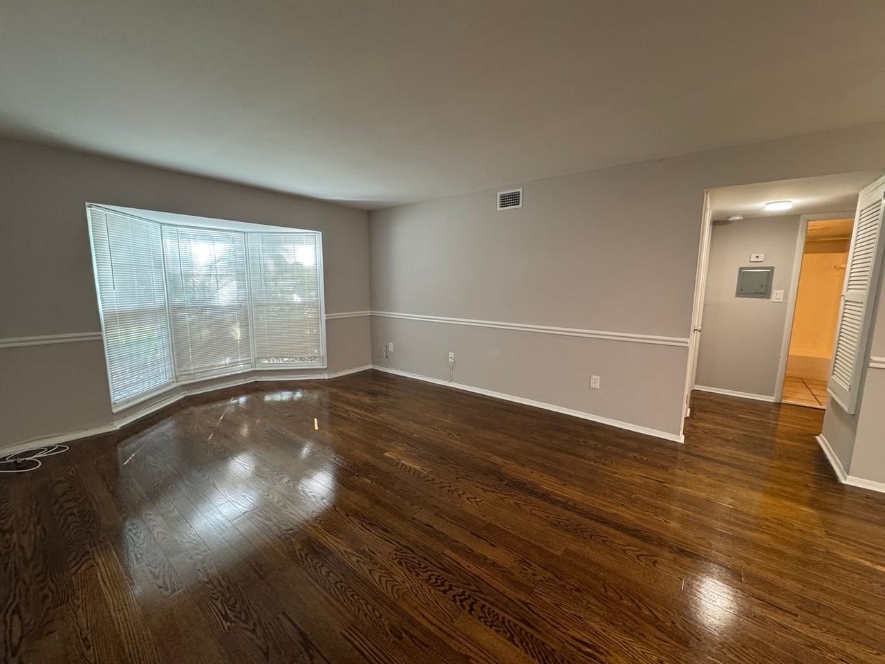 Great Location - Photo 4 of 45