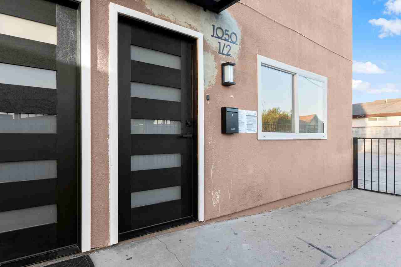 BEAUTIFUL 2 BED | Split Level| Feels Like Home - Photo 2 of 3