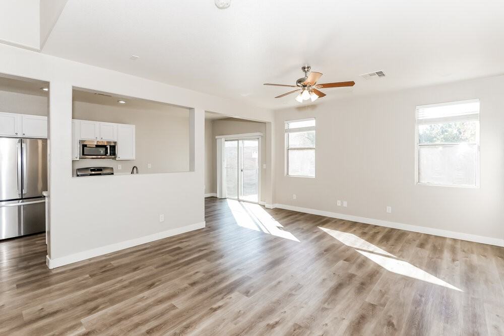 5053 Sagelyn St - Photo 6 of 17