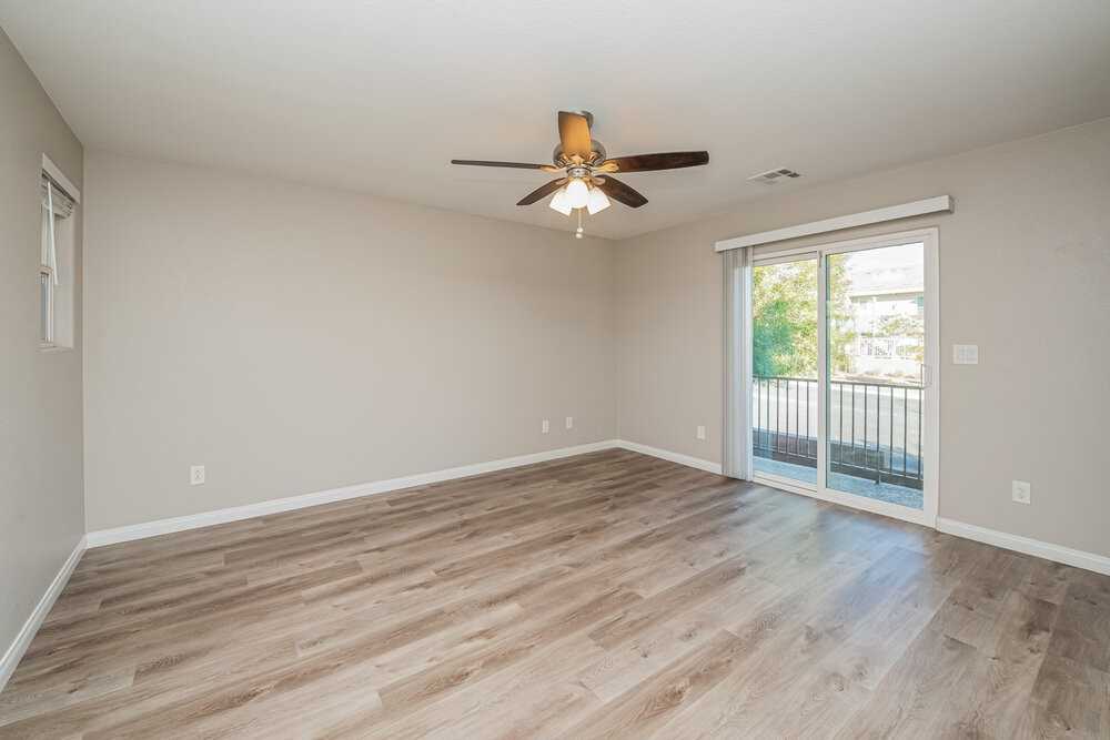 10644 Gale Wind Ct - Photo 7 of 17