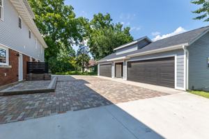 featured image of 222 S Grandview Ave