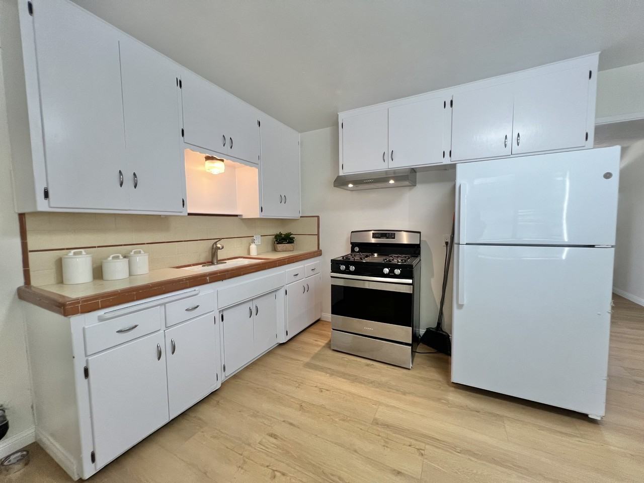 3478 Harris St - Photo 6 of 13