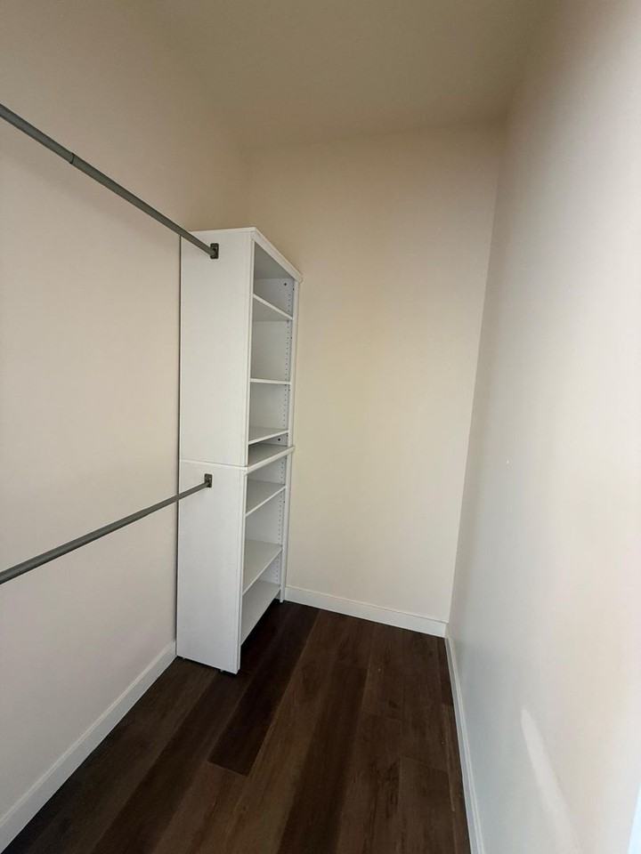 USC Village Properties LLC - Photo 4 of 22