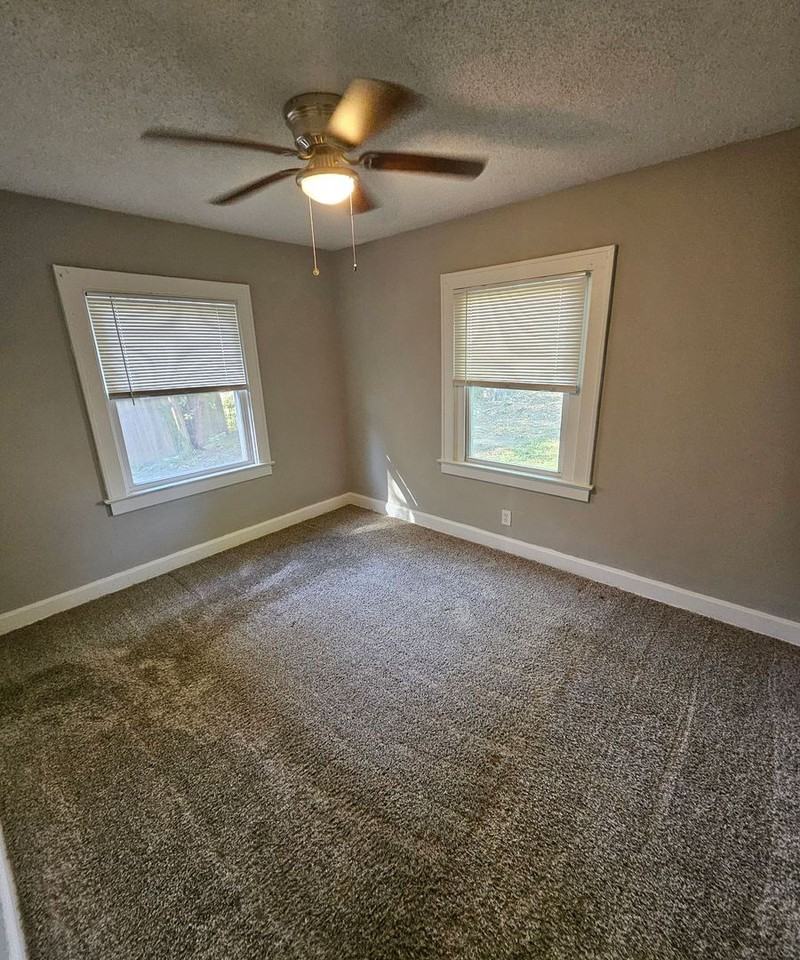 1158 East 75th Terrace - Photo 7 of 11