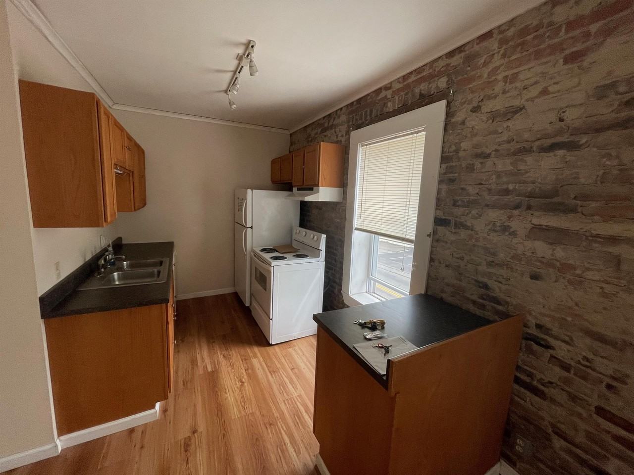 2 W Main St #2 - Photo 6 of 16