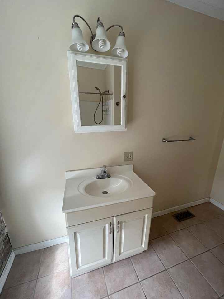 2 W Main St #2 - Photo 5 of 16