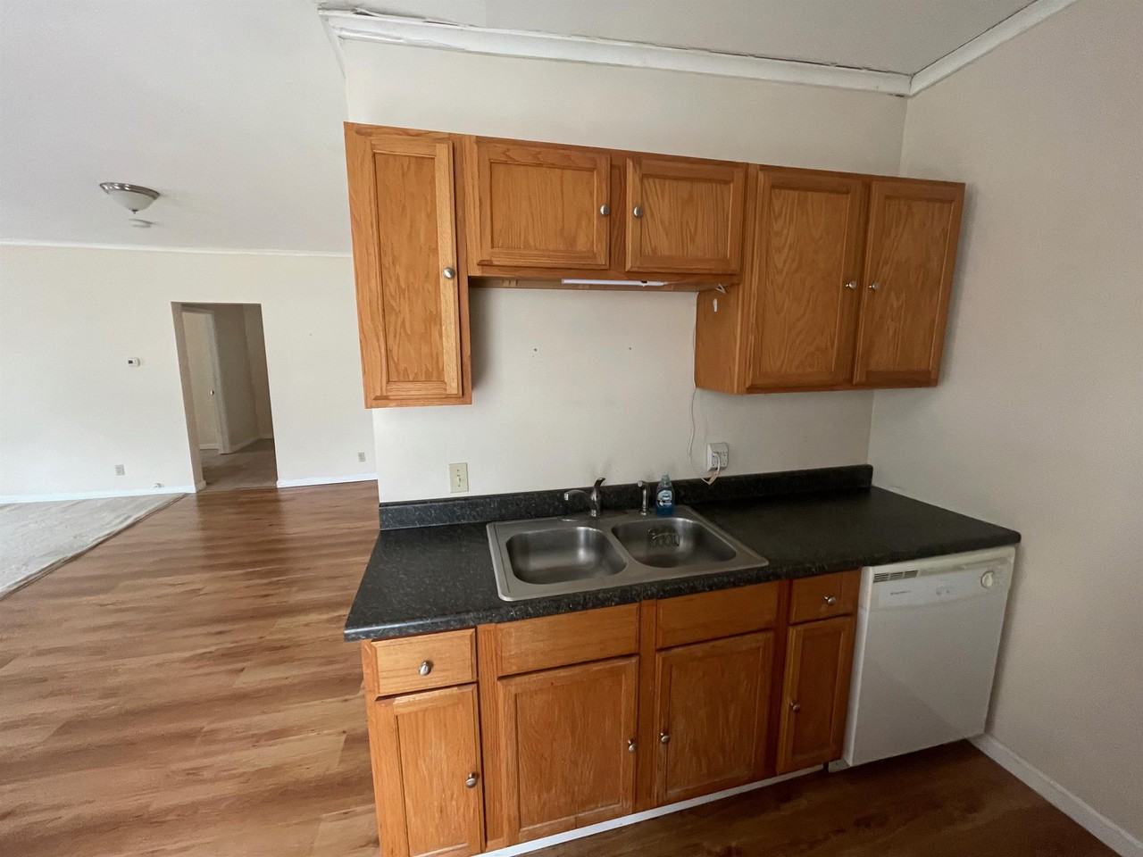 2 W Main St #2 - Photo 4 of 16