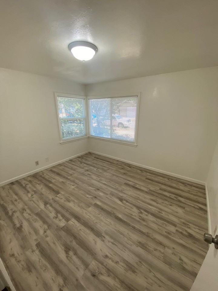 211 Brand Rd #1 - Photo 7 of 11