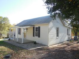 featured image of 130 School St