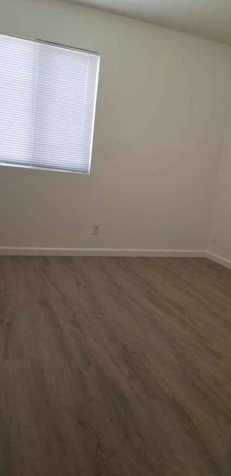 5903 Golden Sunset Court - Photo 7 of 13