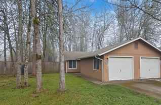 687 Nw Linden Ave - Photo 1 of 1