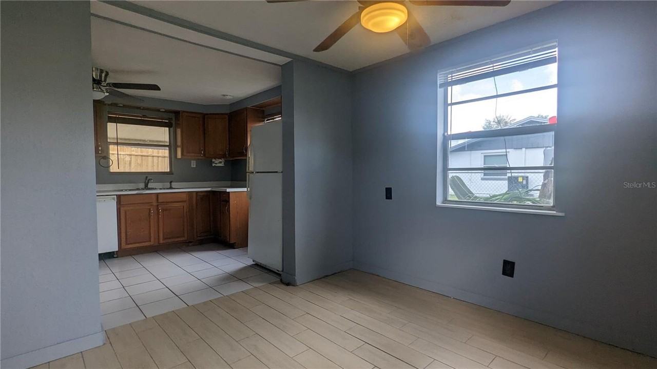 2910 Hambleton Ave - Photo 2 of 8