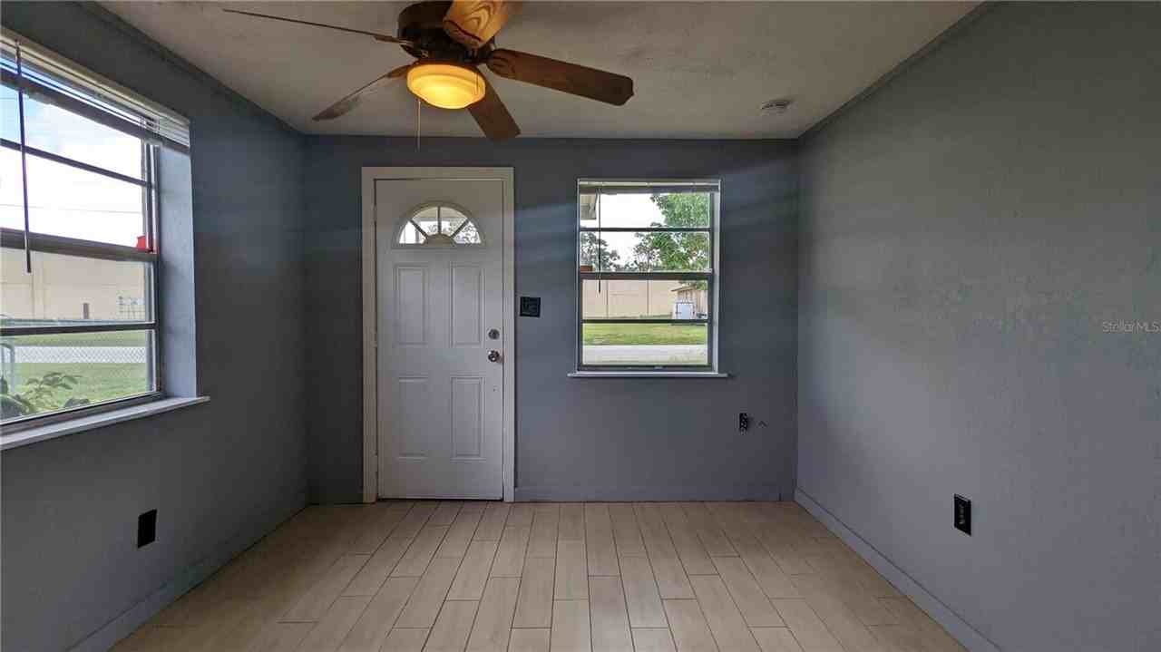 2910 Hambleton Ave - Photo 3 of 8