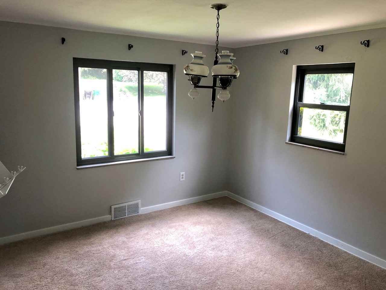 159 Mohican Ave - Photo 3 of 15