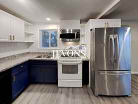 3303 S Ainsworth Ave - Photo 1 of 1