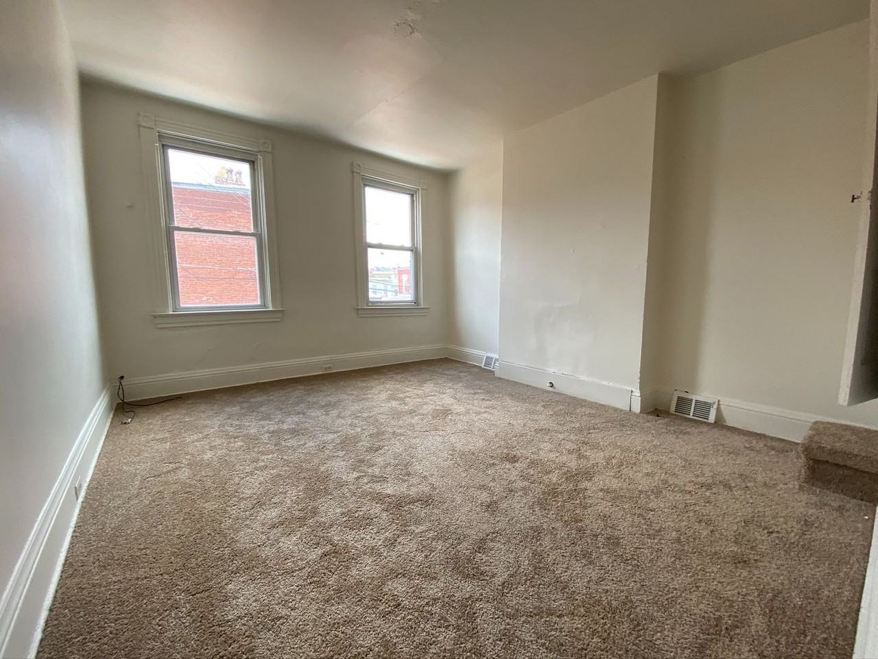 3318 Hardie Way - Photo 5 of 8