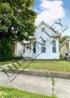 featured image of 1004 S 9th St