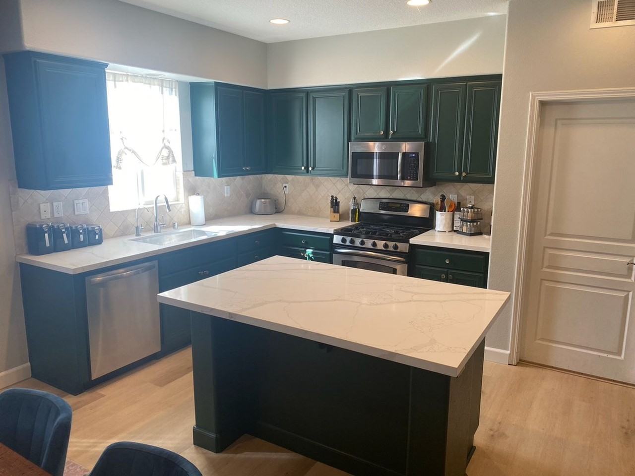 27463 Coldwater Drive - Photo 5 of 32