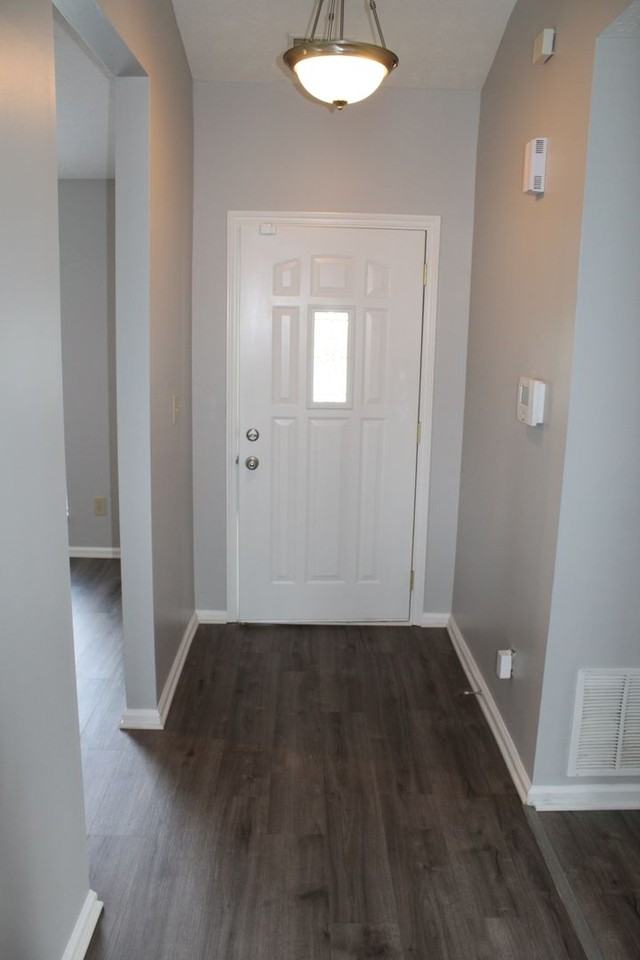 688 Hollowood Ln - Photo 4 of 19