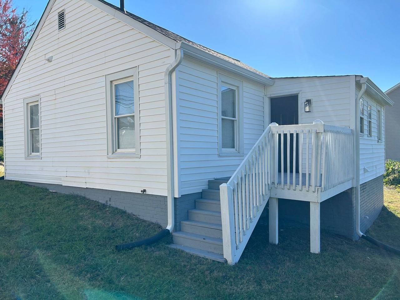 2923 Old Greensboro Rd - Photo 3 of 14