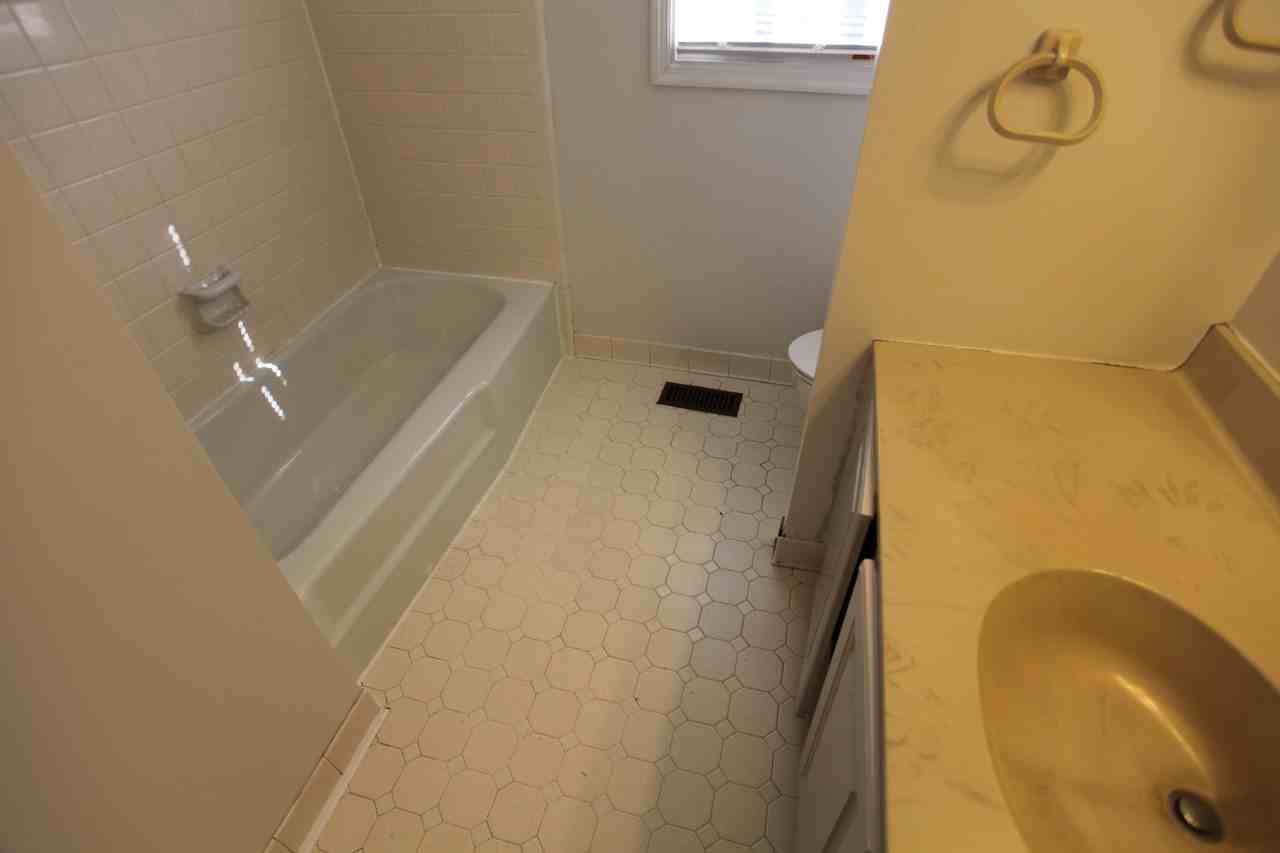 3115 Northgate Dr - Photo 4 of 12