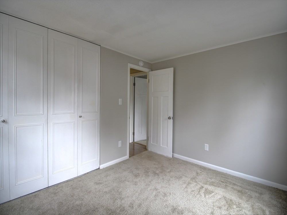 2600 Glenbrook Dr - Photo 7 of 14