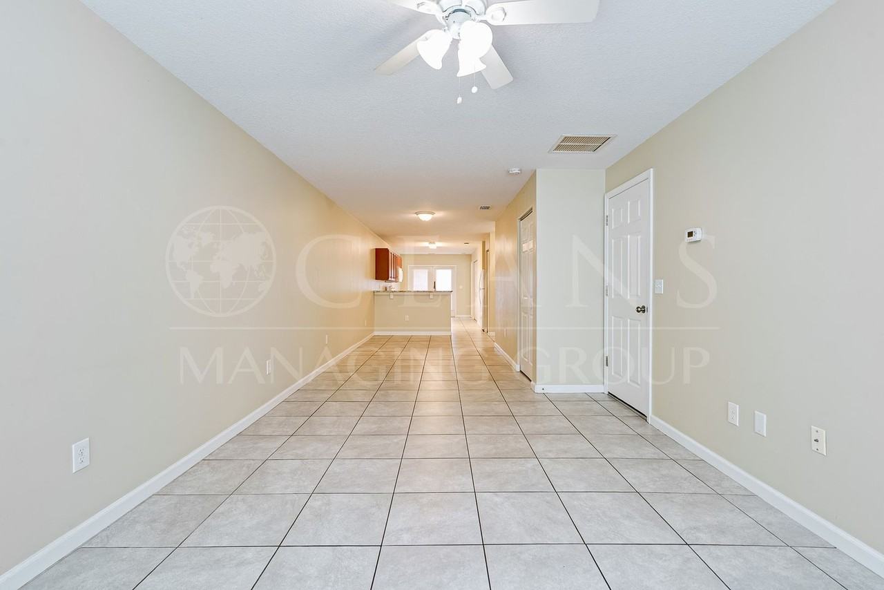 220 N Halifax Ave - Photo 3 of 35