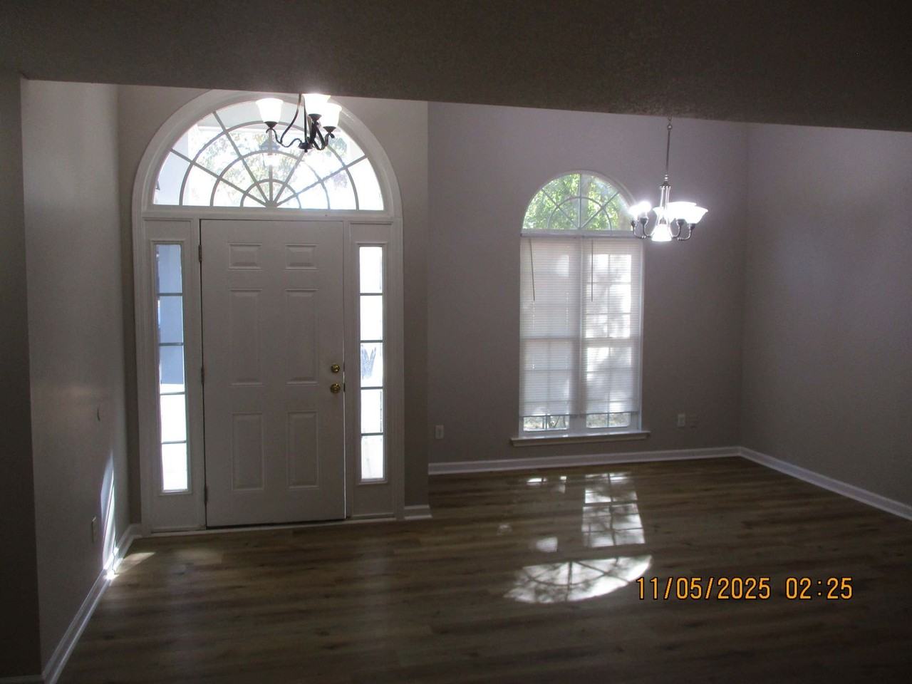 1472 Georgia Ave Se - Photo 3 of 8