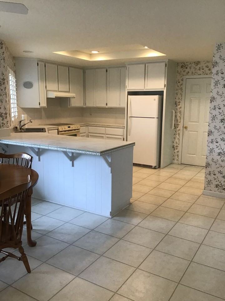18862 Meadowlark Ct - Photo 4 of 11