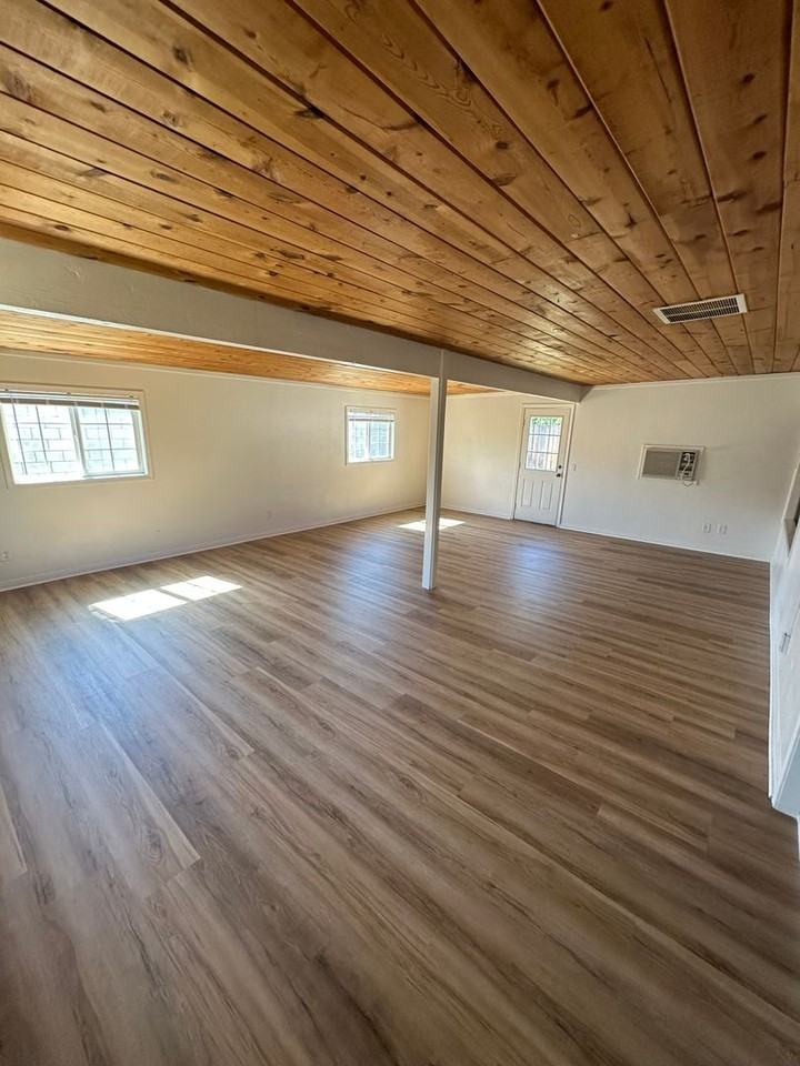 2462 Grove Ave - Photo 3 of 18