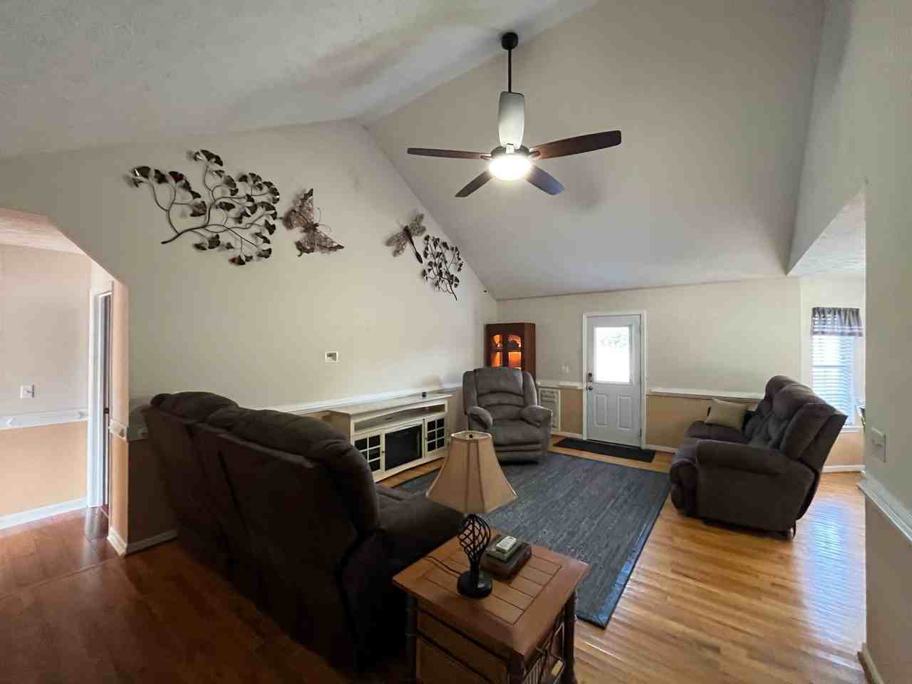 124 Erwin Hill Rd Se - Photo 5 of 14