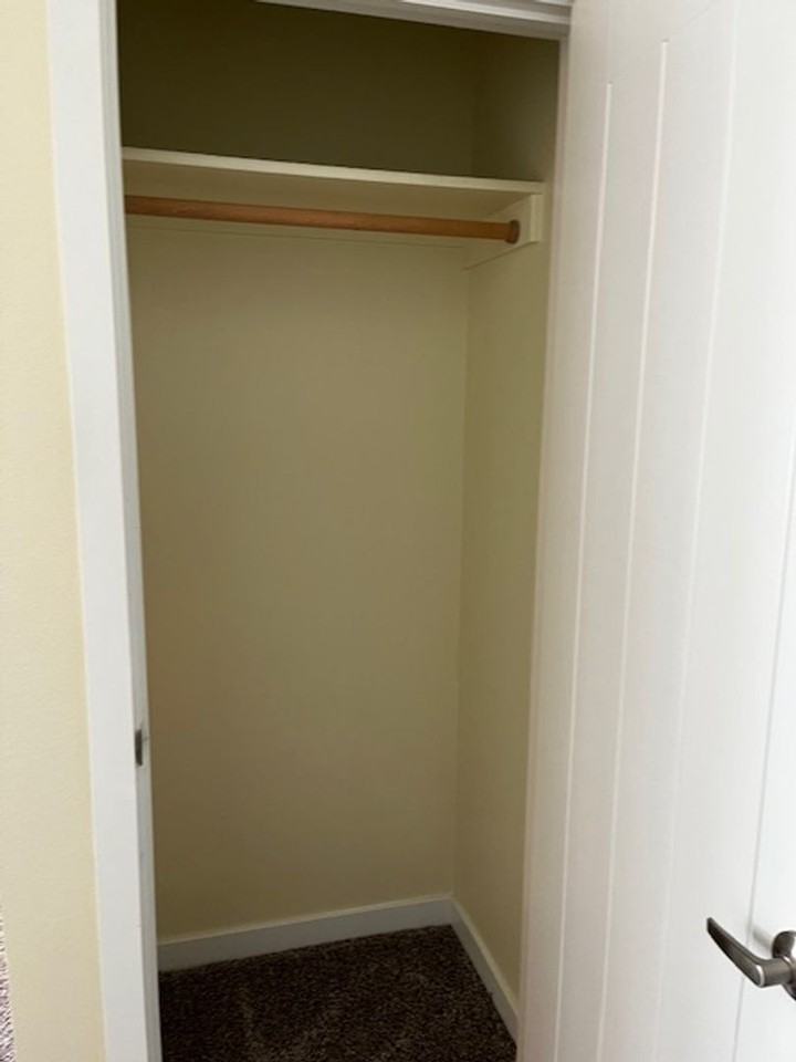 1530 W Ann Taylor St - Photo 6 of 24