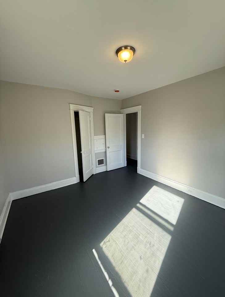 13710 Caine Ave - Photo 6 of 23